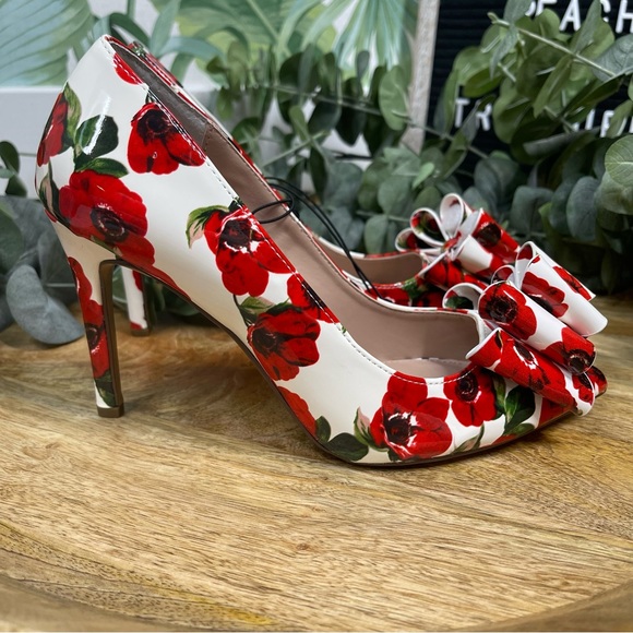 NEW Betsey Johnson - Prince Floral Print Bow Detail Pump 5.5 - Picture 4 of 15